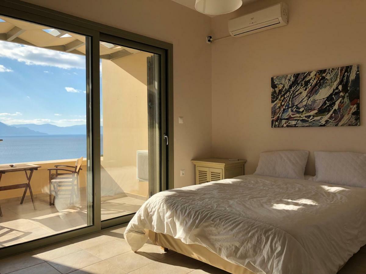 הוילה Aegina Breathtaking Seaview House מראה חיצוני תמונה