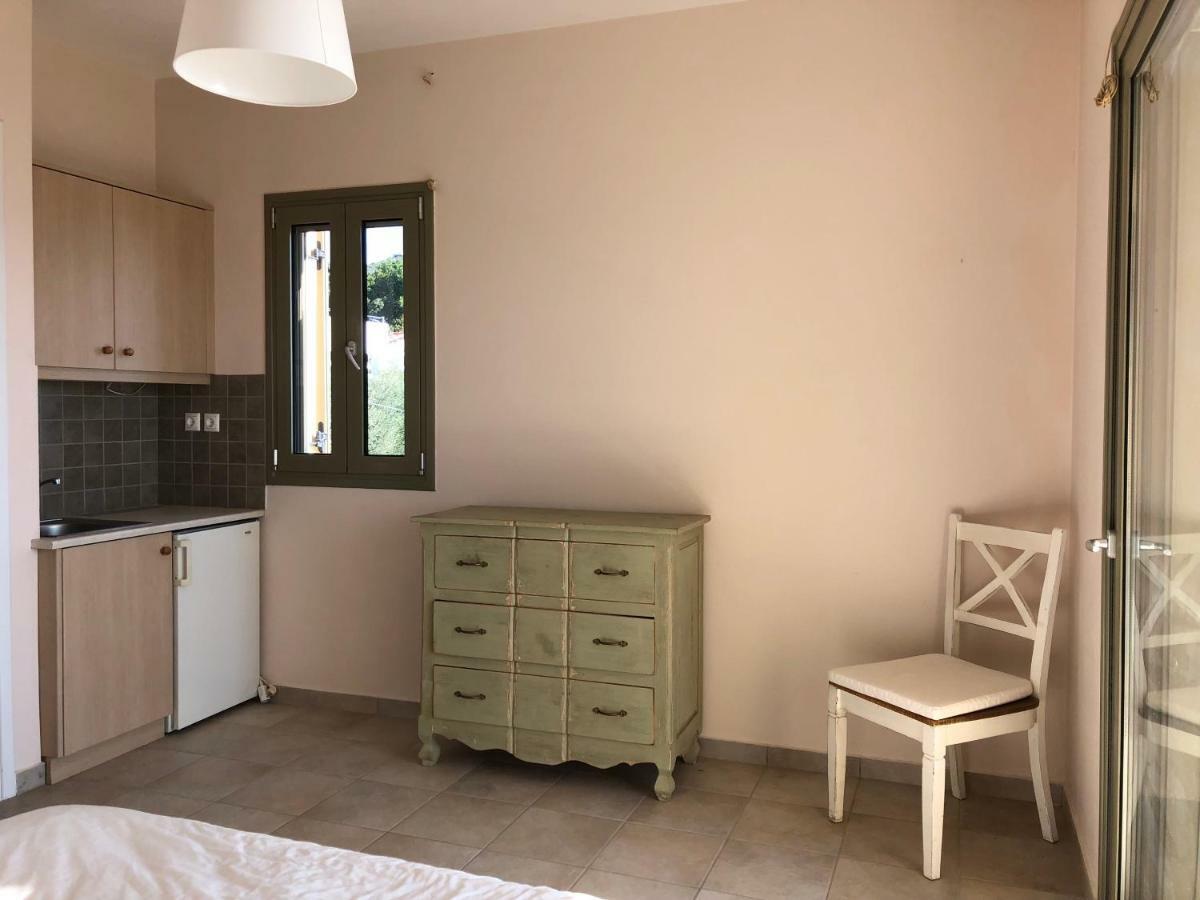הוילה Aegina Breathtaking Seaview House מראה חיצוני תמונה