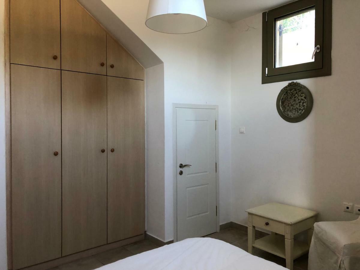 הוילה Aegina Breathtaking Seaview House מראה חיצוני תמונה